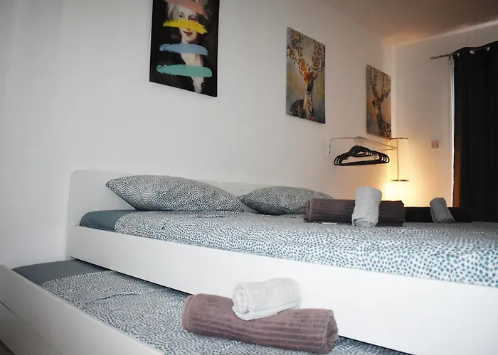 Sunny Rooftop In 91sqm Terrace Delight! Ayia Napa