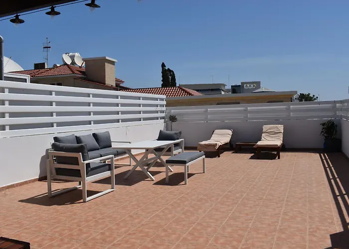 Sunny Rooftop In 91sqm Terrace Delight! Ayia Napa