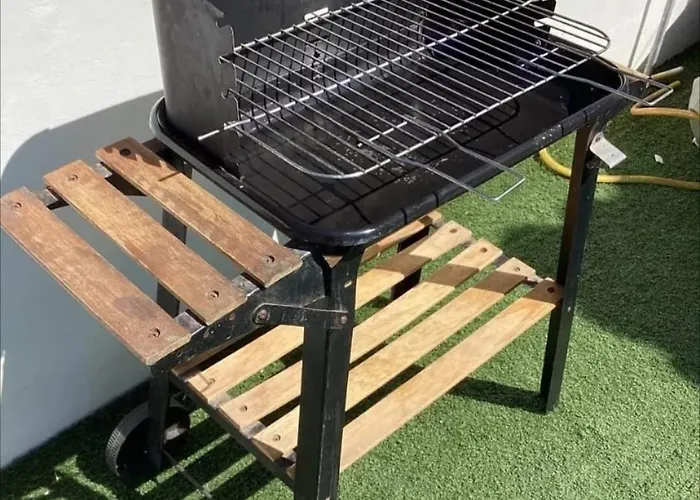 Sunny Rooftop In 91sqm Terrace Delight! Ayia Napa