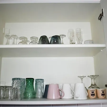 Sunny Rooftop In 91sqm Terrace Delight!