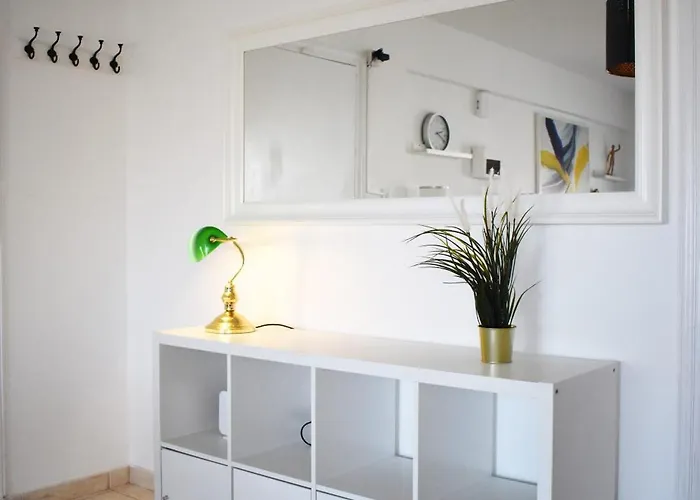 Sunny Rooftop In 91sqm Terrace Delight! Daire Aya Napa