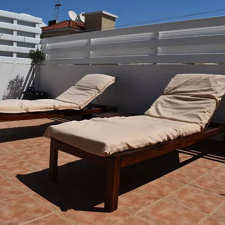 דירה Sunny Rooftop In 70sqm Terrace Delight! *